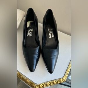 Ferragamo Black Leather Women's Shoes.